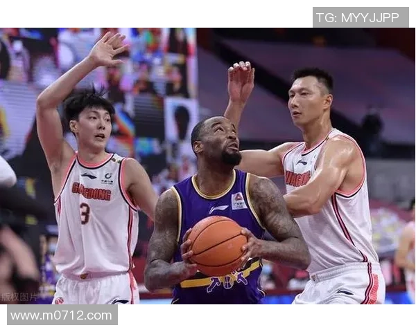 武汉篮球队与深圳篮球队赛后复盘分析球员个人能力的对比与启示