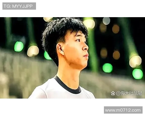 周丽专访：从青涩球员到网球传奇的成长之路回顾